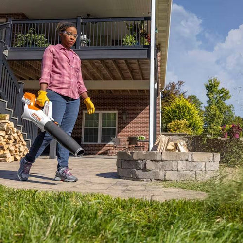 Stihl BGA60 Set Cordless Blower With AK30 and AL 101 Charger (Battery)